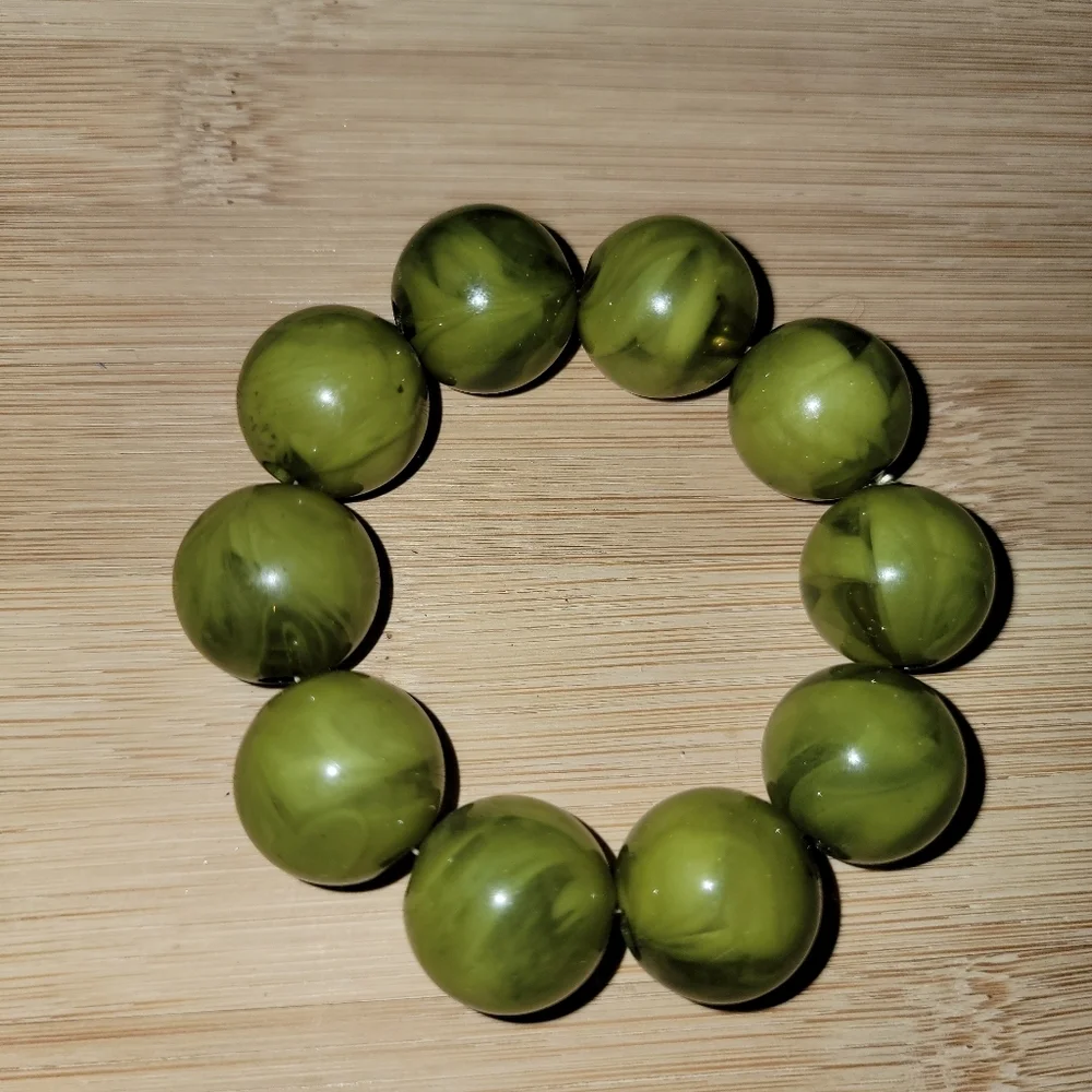 Green Stretchy Ball Bracelet